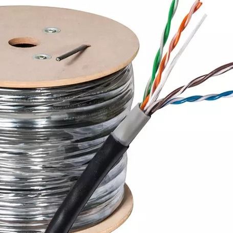 UTP FTPの固体泡のPEネットワーク パッチ・コードのCat 5 LANケーブル100ft